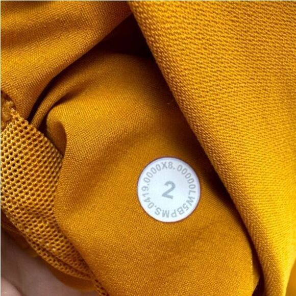 Lululemon On the Fly 7/8 Pant Woven Fools Gold Women’s Size 2 - Picture 6 of 9